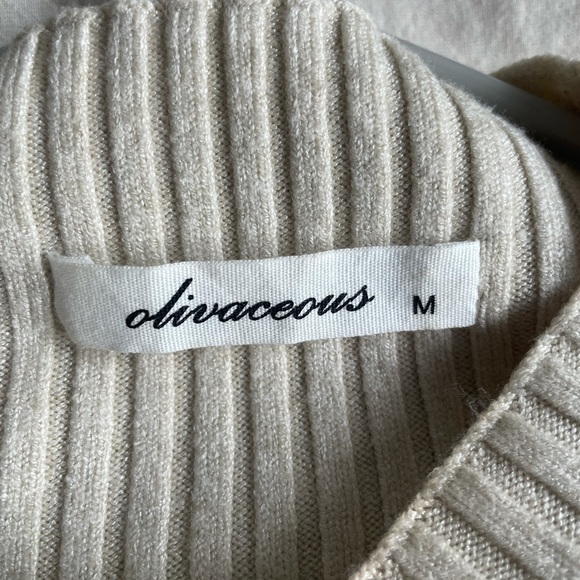 Grey Bandit Sweater - Picture 3 of 3